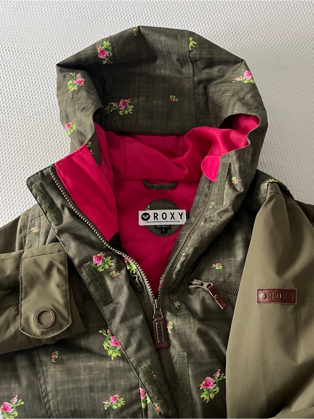 ROXY Rizzo Insulated Winter Snowboard Ski Jacket Olive Floral 10K Thinsulate S